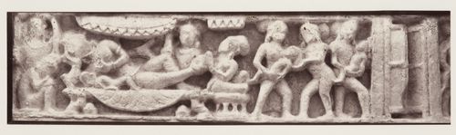 View of Hindu sculpture on the colonnades, Quwwat al-Islam [Might of Islam] Mosque Complex, Delhi, India