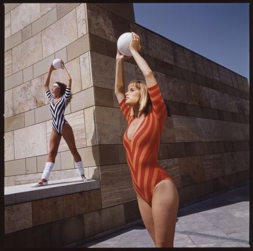 View of Staatsgalerie with fashion models, Stuttgart, Germany