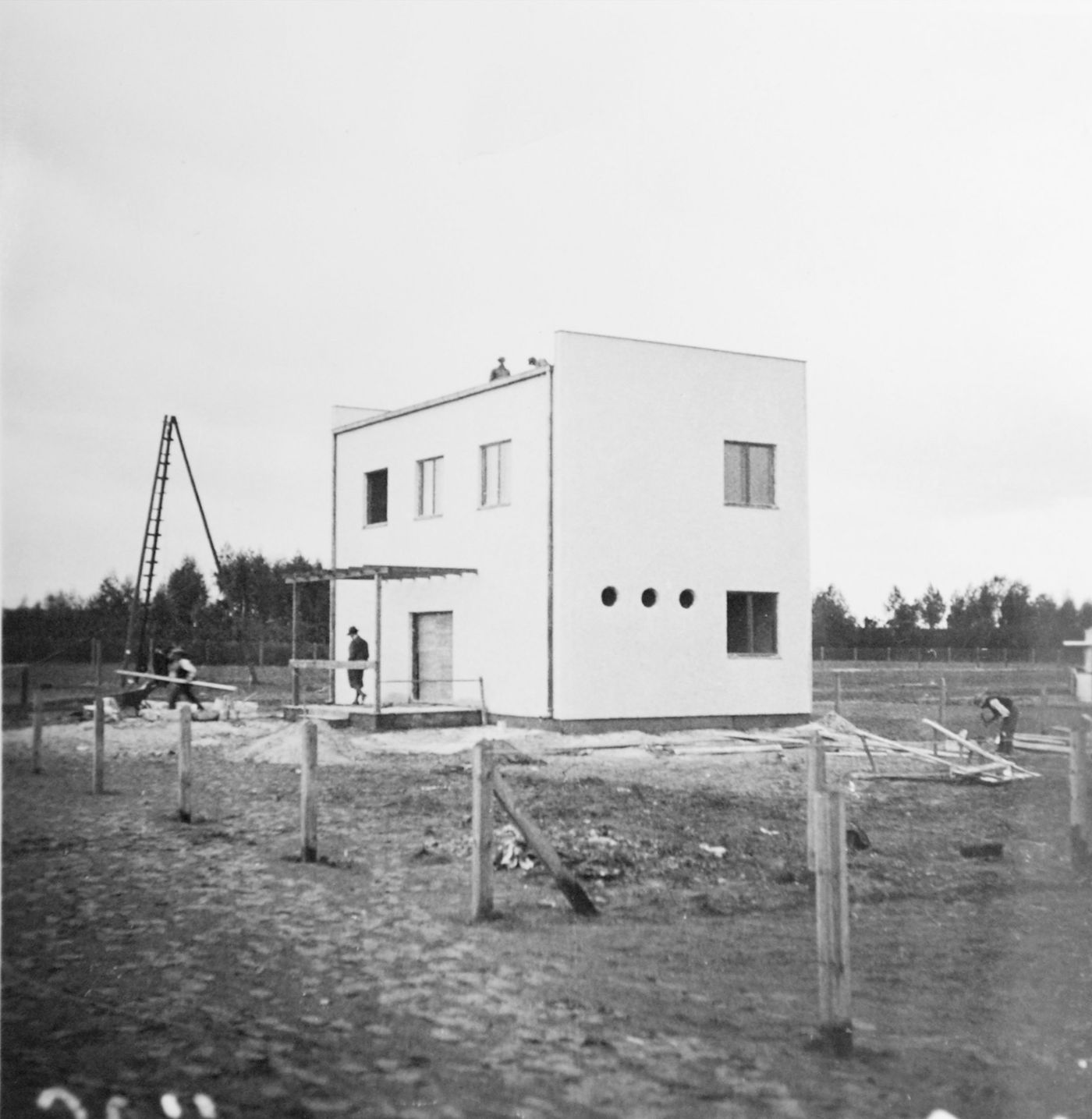 Exterior view of an unidentified two-storey Modernist house