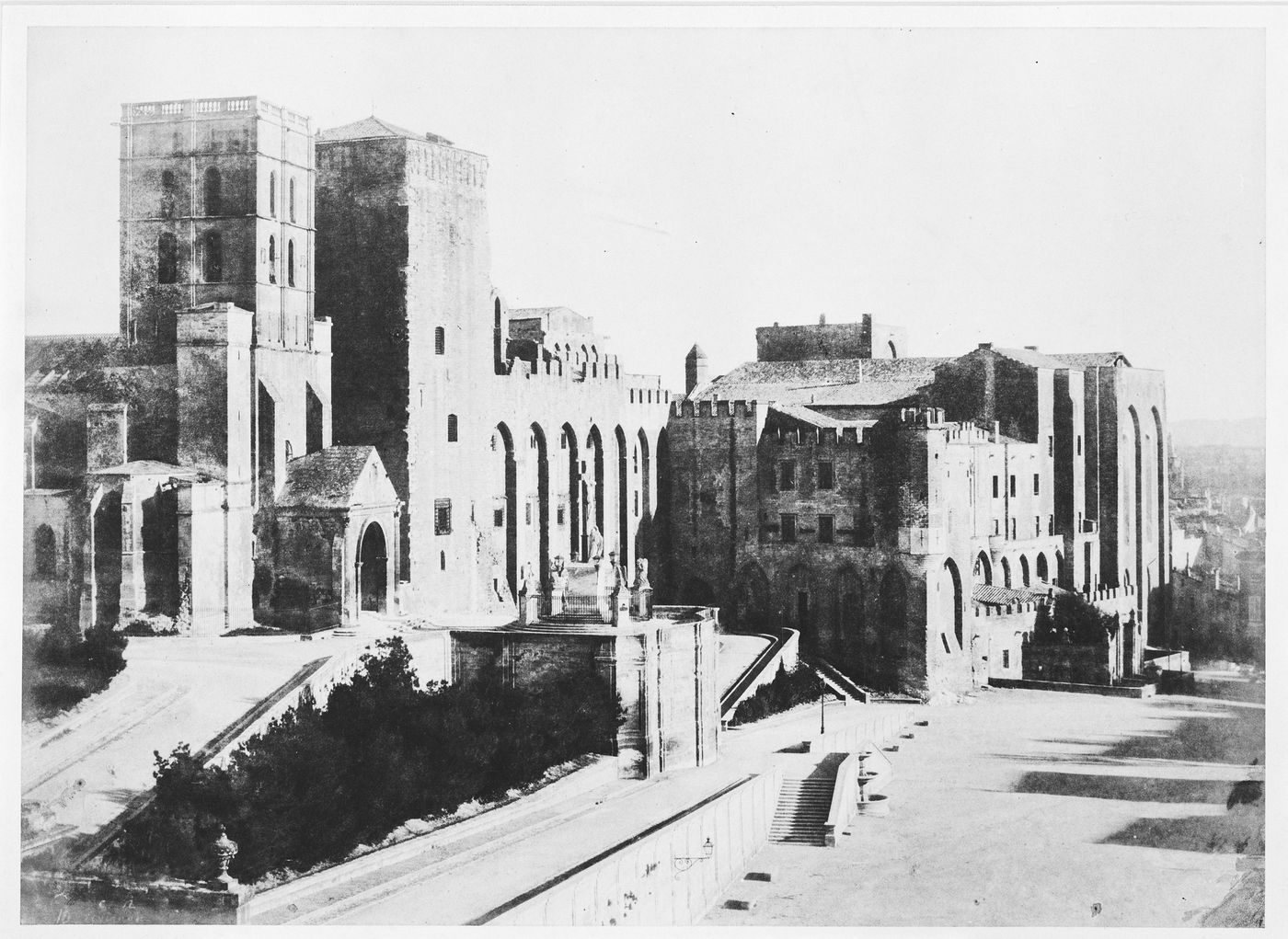 Avignon Palais des Papes - côté du couchant