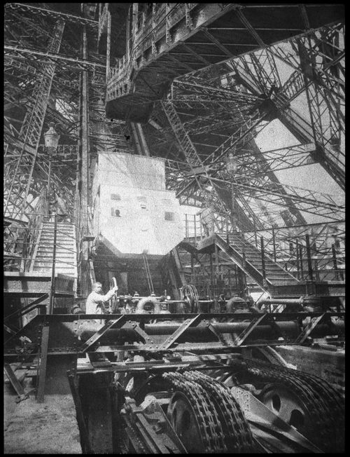 Plate from album ''La Tour Eiffel''