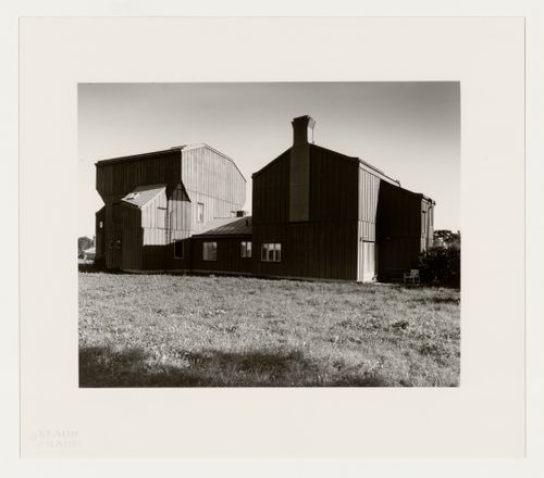 View of the rear [?] façade of the "Euryth[m]ieh[ú]set" of Rudolf Steiner Teachers College, Järna, Sweden