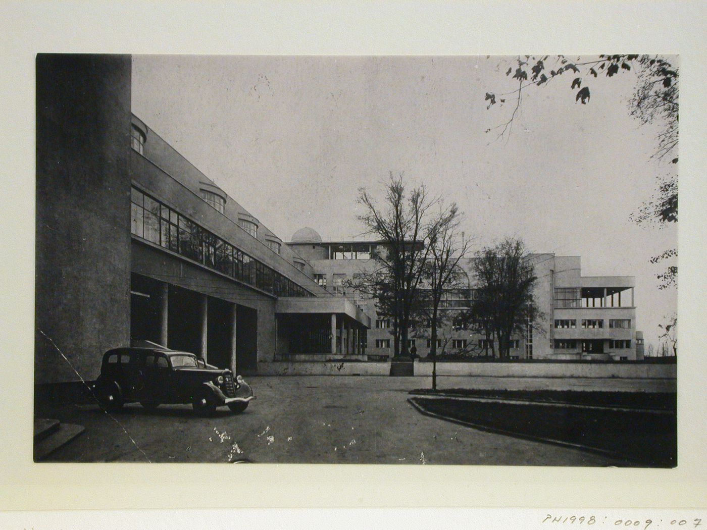 Exterior view of the ZIL Palace of Culture (club for the Likhachev Automobile Plant), Moscow