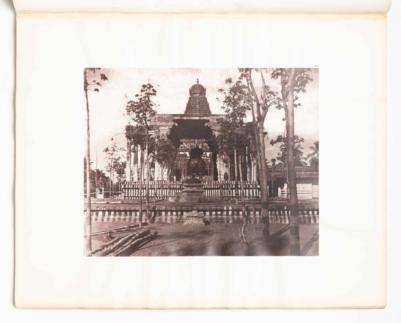 Tanjore.  Great pagoda, great bull as viewed on passing through the last gopurum.