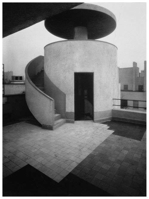 Exterior view, detail of stairtower on roof, Maison de MM. Martel, rue Mallet-Stevens, Paris, France