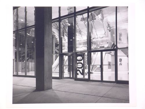 Interior view of the entrance and the lobby of the 200 West Monroe Building from the arcade, Chicago, Illinois, United States