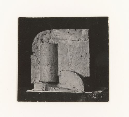 Photograph of a student model on the topic "Complex Frontal Composition Based on Nuance and Contrast Combination of Plastic and Shade and Using Elements of Rhythm" for the "Space" course at the Vkhutemas, Moscow