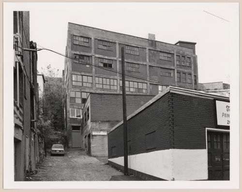 Garage exteriors, Carrefour St-Denis, Montréal, Québec.