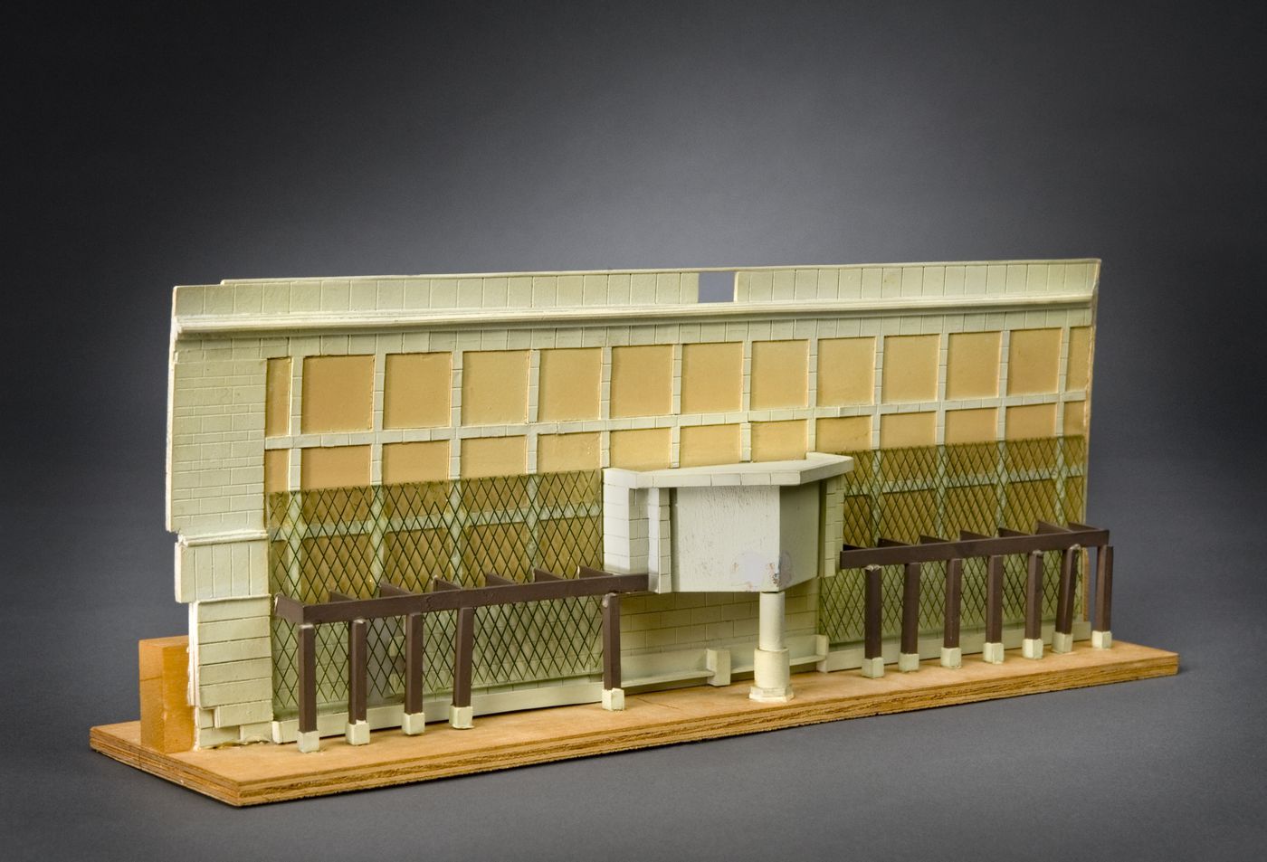 Clore Gallery, London, England: study model for the east elevation