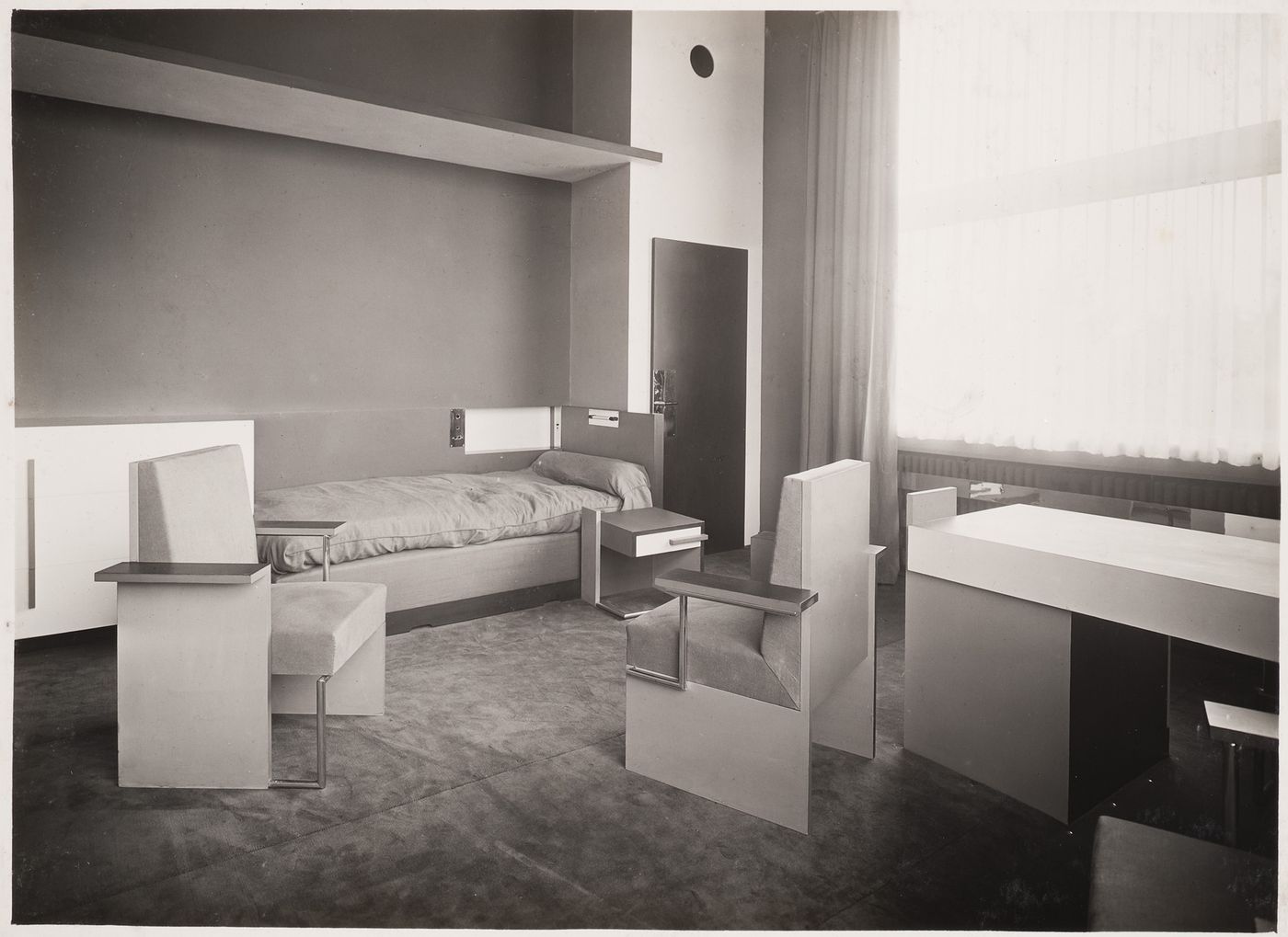 Vue d'une chambre de jeune homme, Villa Cavrois à Croix, France