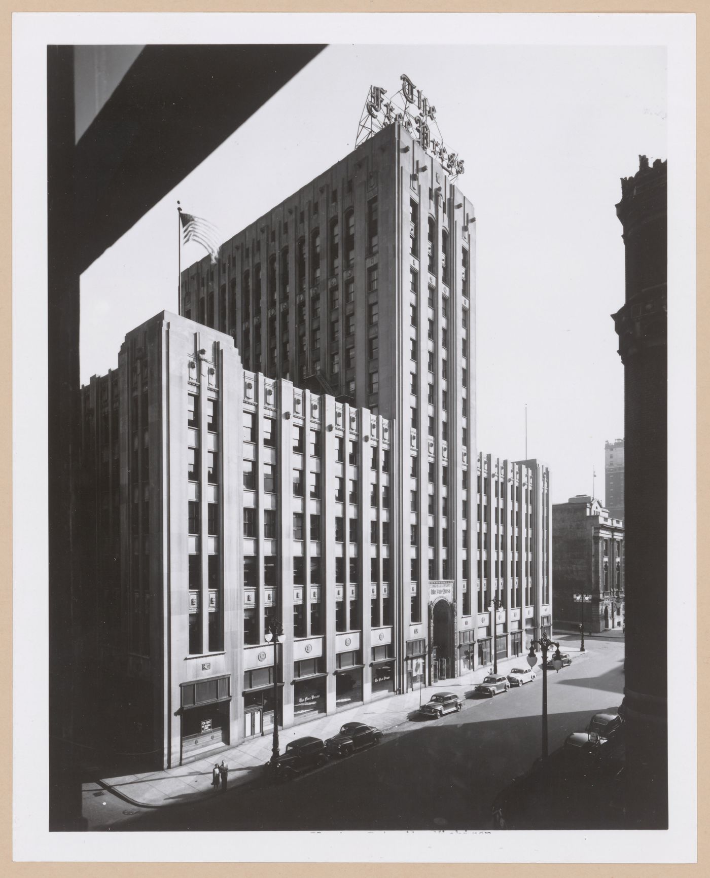 View of the principal façade of the Detroit Free Press Building (now the Transportation Building), Detroit, Michigan