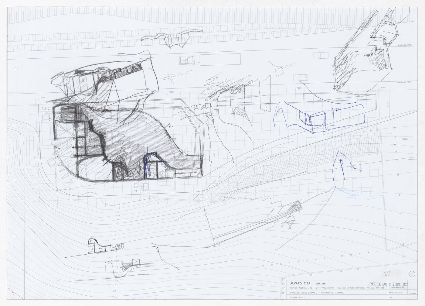 First floor plan with sketches for C. Cultural e Audit. para a Fundação Ibere Camargo, Porto Alegre, Brazil