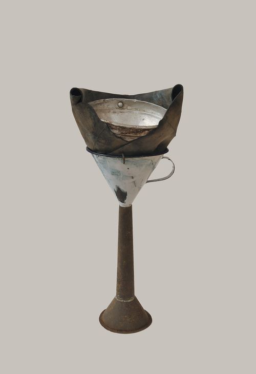 Candelabro imbuto (funnel candlestick), Zeno, a self-sufficient culture