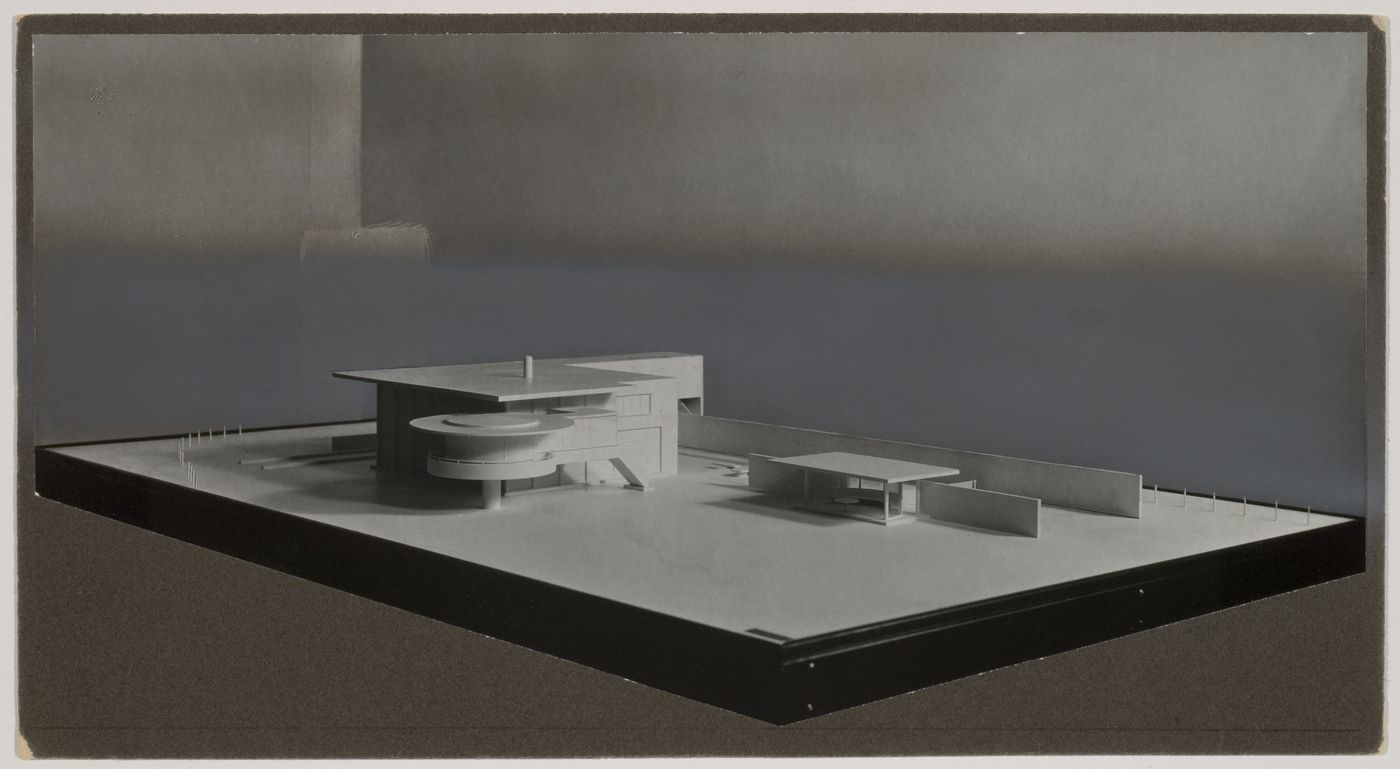 Photograph of a model for Johnson House, Pinehurst, North Carolina