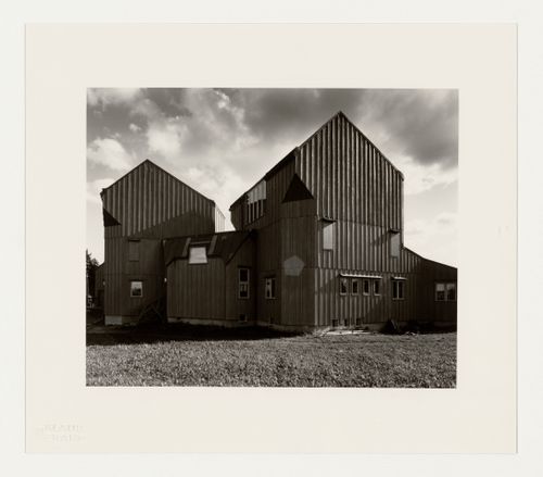 View of the rear and lateral façades of the Rest House [?] of Rudolf Steiner Teachers College, Järna, Sweden