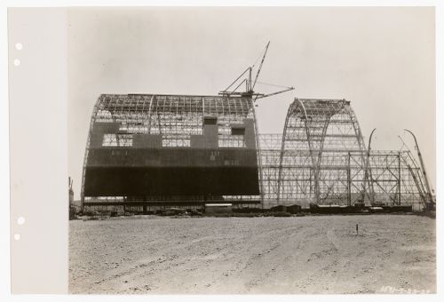 Construction view of the metal frame of the Goodyear-Zeppelin airship factory and dock in Akron, Ohio, United States