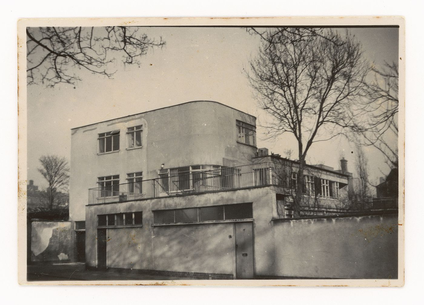 Photograph of unidentified house