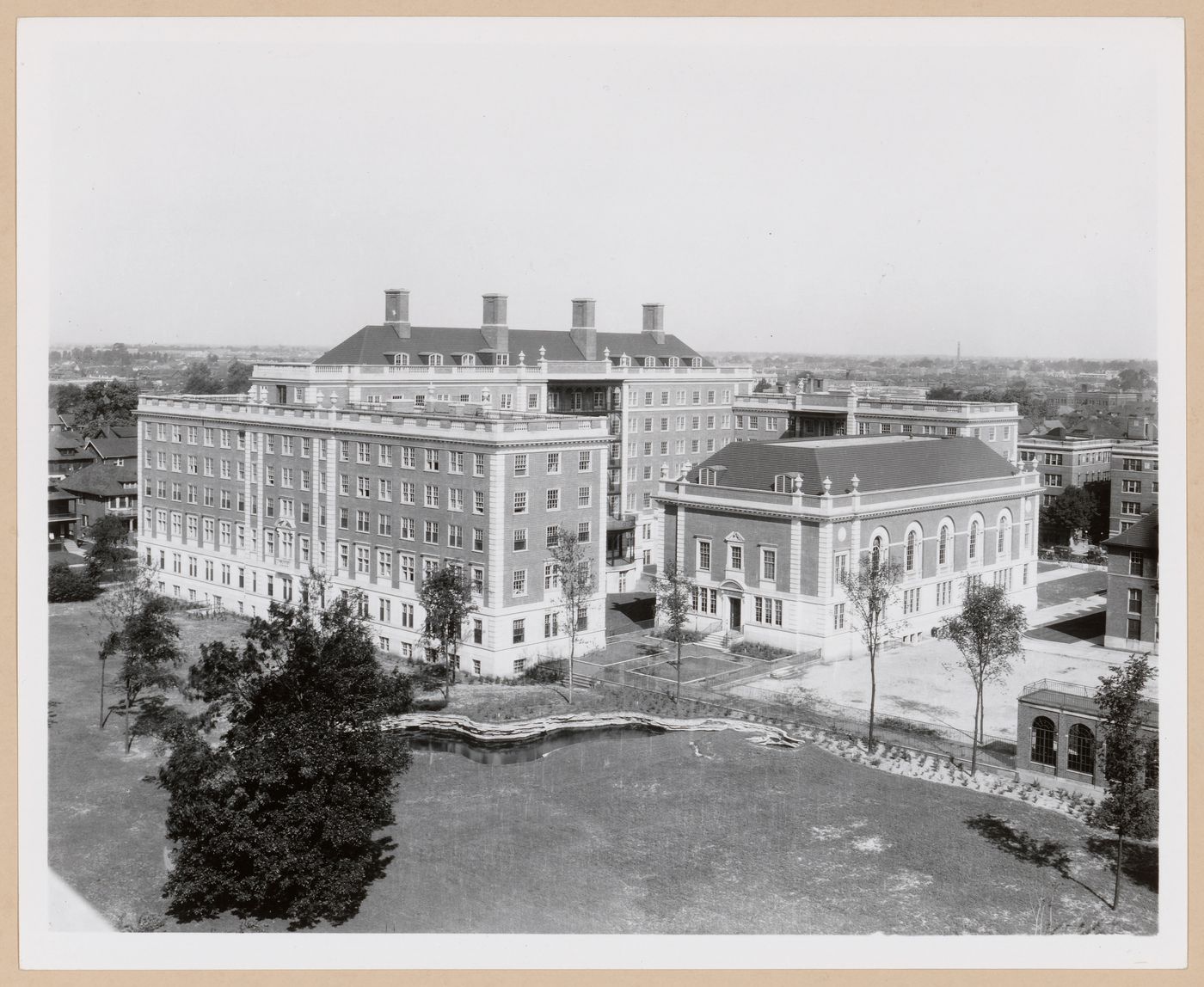 View of the lateral and rear façades of Clara Ford Nurses' Home from above, Henry Ford Hospital, Detroit, Michigan