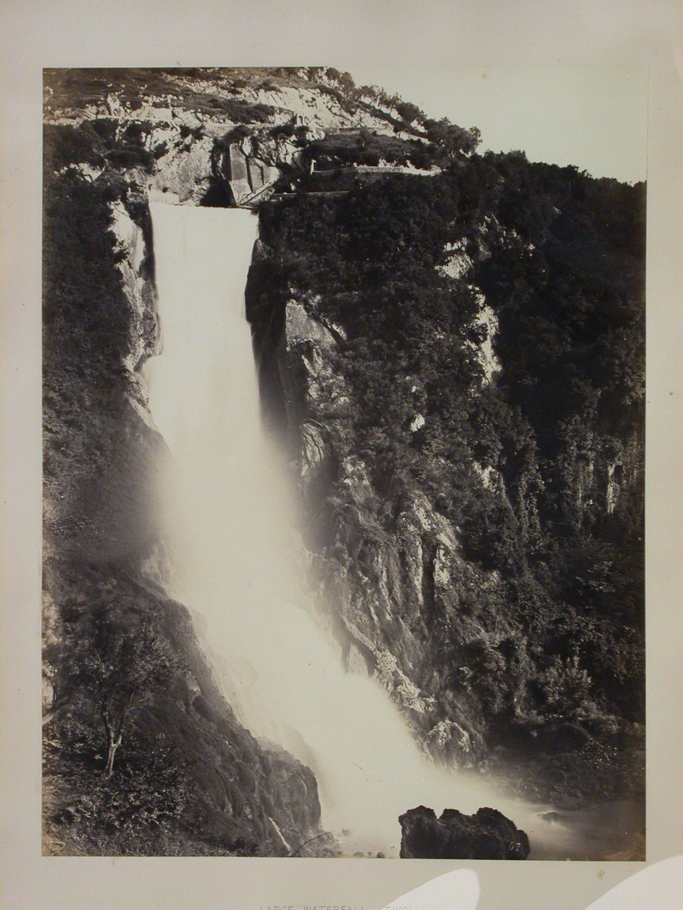 Large waterfall, Tivoli