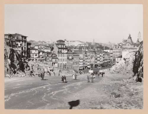 View of site and surrounding area for Edifício de Escritórios na Av. D. Afonso Henriques, Avenida da Ponte, Porto, Portugal