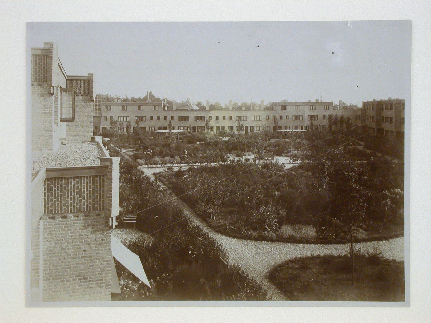 View of the courtyard and gardens of Block 1 from above, Tuinwijk-Zuid [South Garden Neighbourhood], Zuiderhoutpark, Haarlem, Netherlands