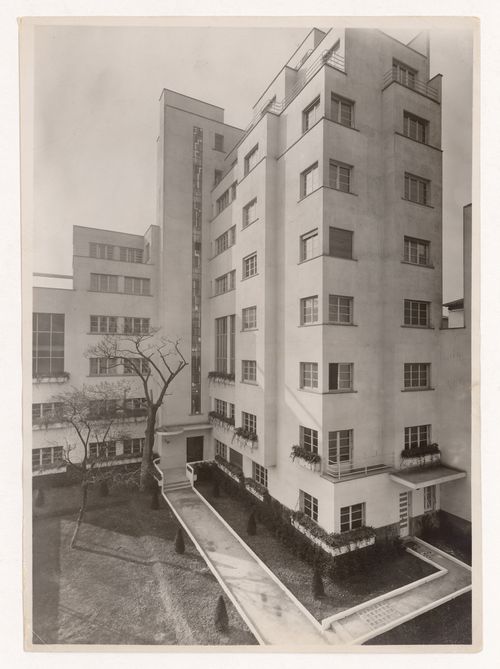 Exterior view of revenue house, rue Méchain, 16th arrondissement, Paris, France