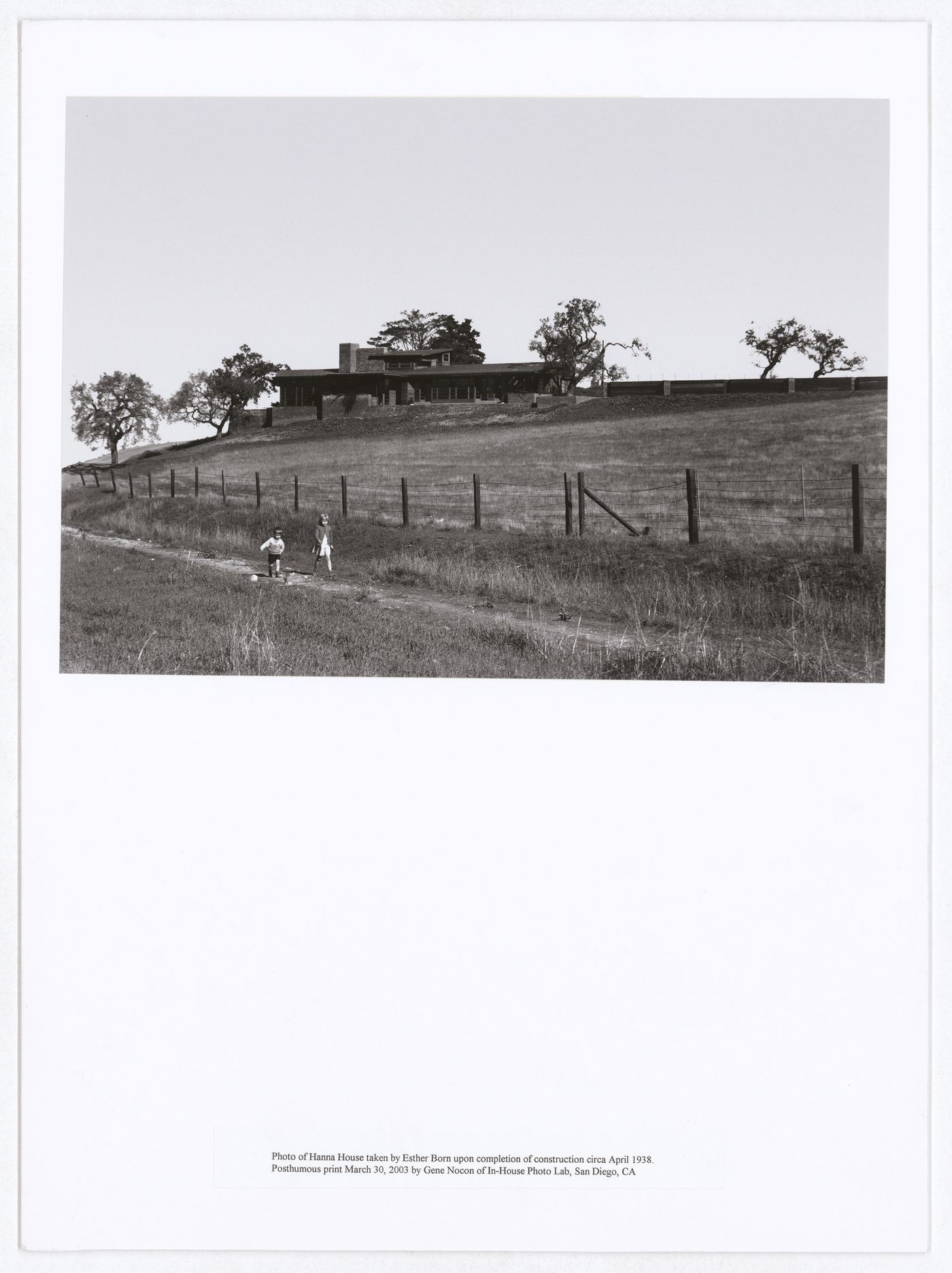 View of the Hanna House showing the grounds and two children, Palo Alto, California, United States