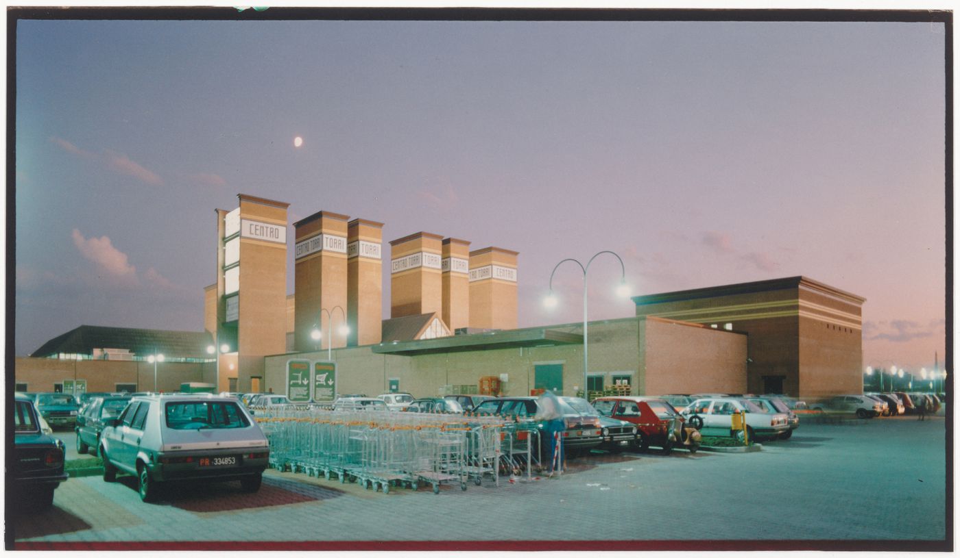 Centro Torri Shopping Centre, Parma, Italy
