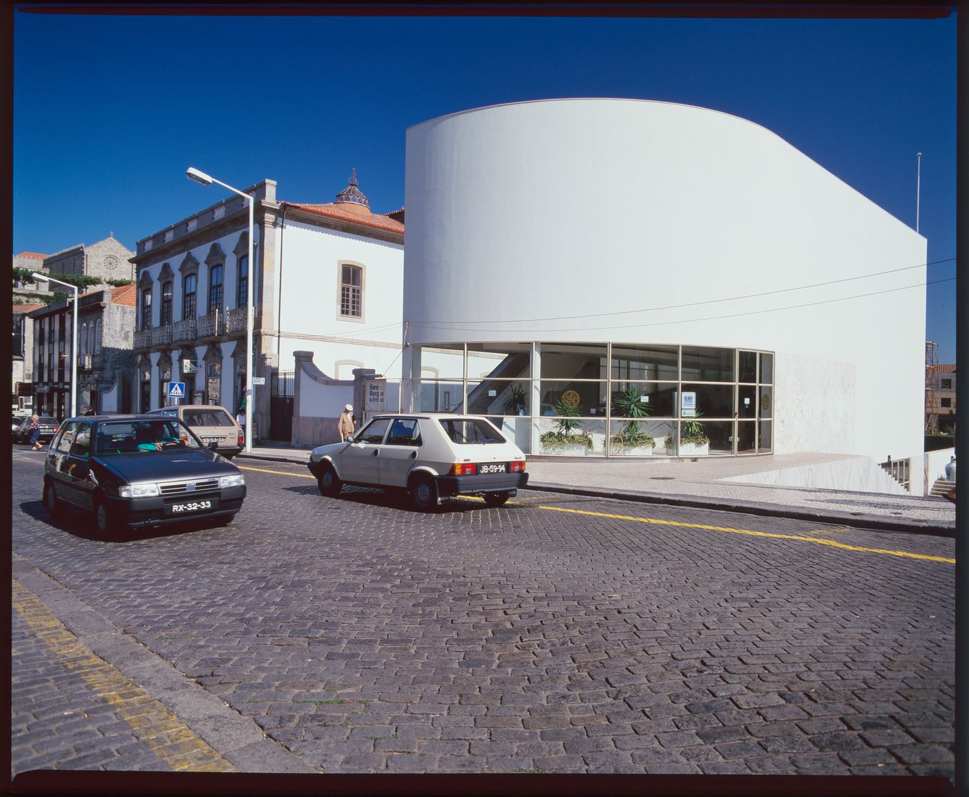 Front view of Banco Borges & Irmão II [Borges & Irmão bank II], Vila do Conde, Portugal