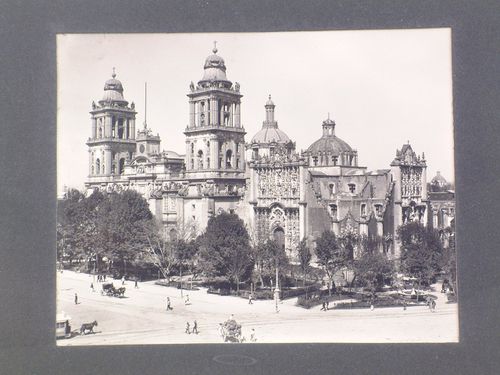 View of the Sagrario Chapel and the Catedral de México with people in the foreground, Mexico City, Mexico