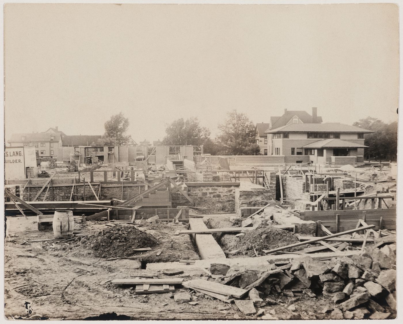 Exterior view of Darwin D. Martin House under construction, Buffalo, New York