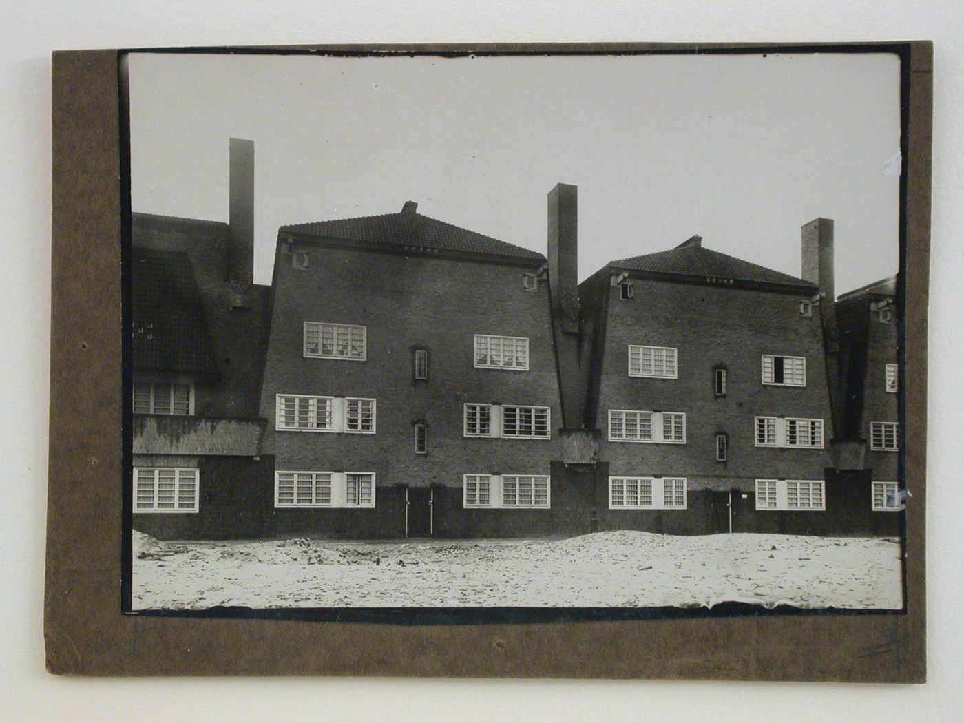 View of a façade of the East or West Block of De Dageraad [The Dawn], Amsterdam, Netherlands