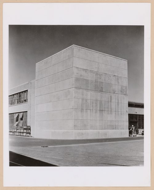 View of the lateral and rear façades of the X-Ray Building, United Aircraft Corporation Pratt & Whitney Corporation division Aircraft Assembly [?] Plant, East Hartford, Connecticut