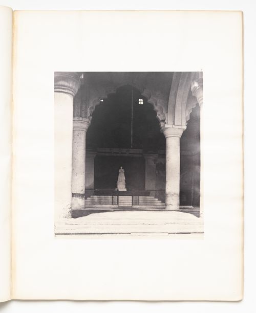 Tanjore.  Palace [of the Rajah], south face of quadrangle.
