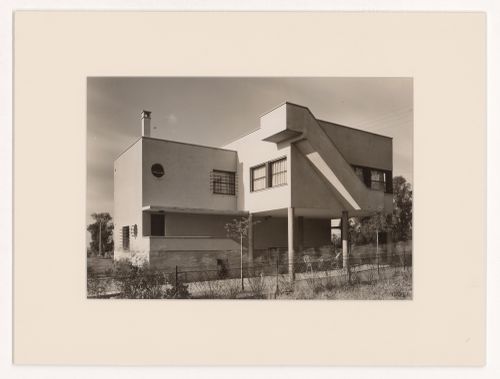 Exterior view of the Trapenard villa, Sceaux, France