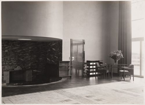 Vue d'un coin du hall-salon, Villa Cavrois à Croix, France