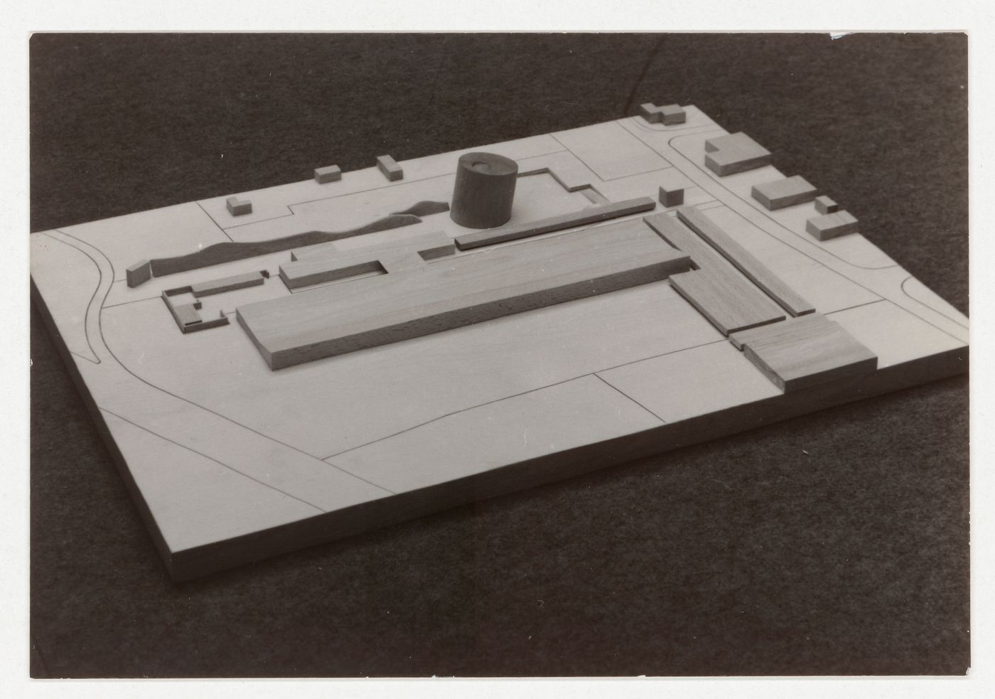 View of a model for Sede da Companhia Dom [Dom Company Headquarters], Cologne, Germany