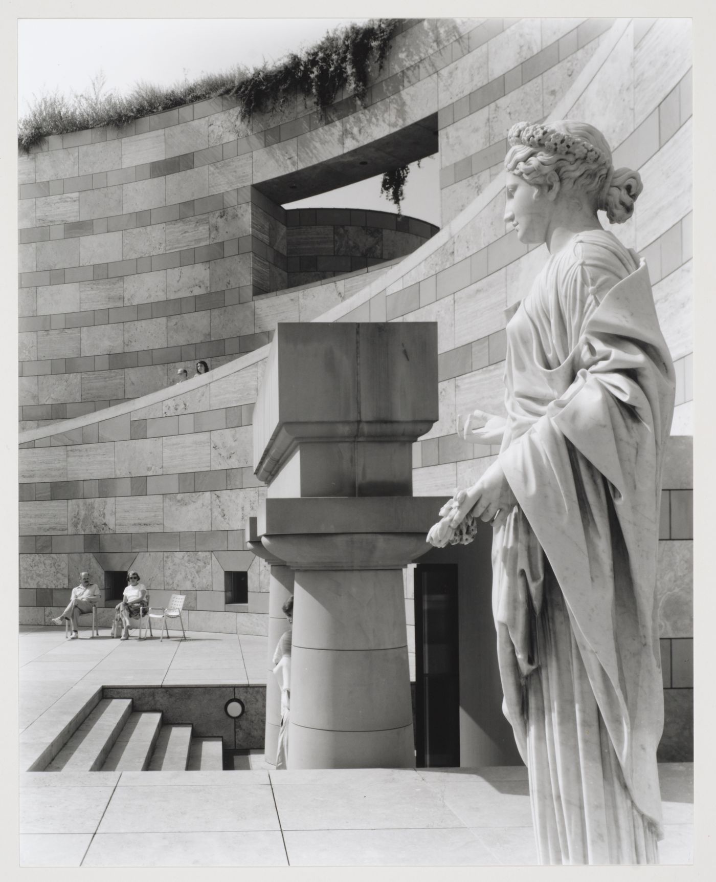 Staatsgalerie, Stuttgart, Germany: exterior view