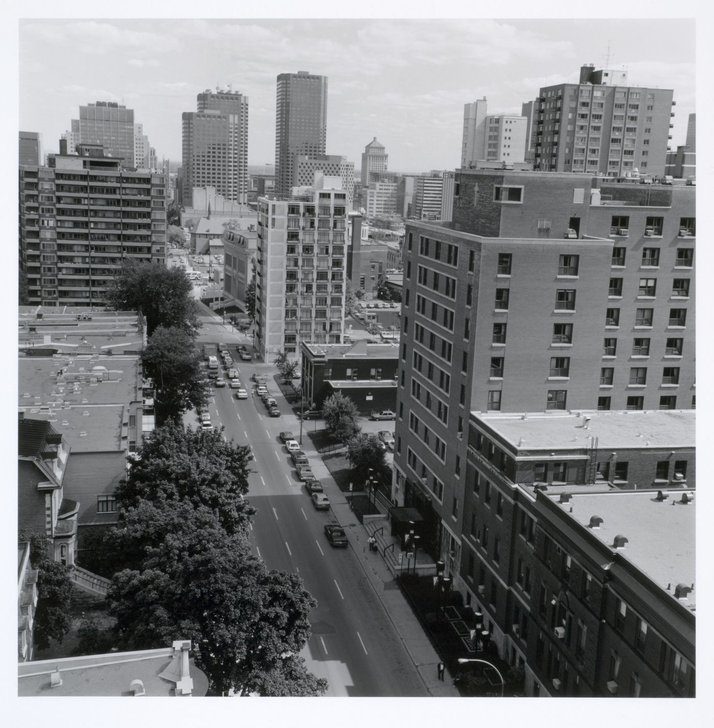 Milton Park Project: Looking south from Prince Arthur and Saint-Urbain, northeast corner rooftop, Montréal, Québec