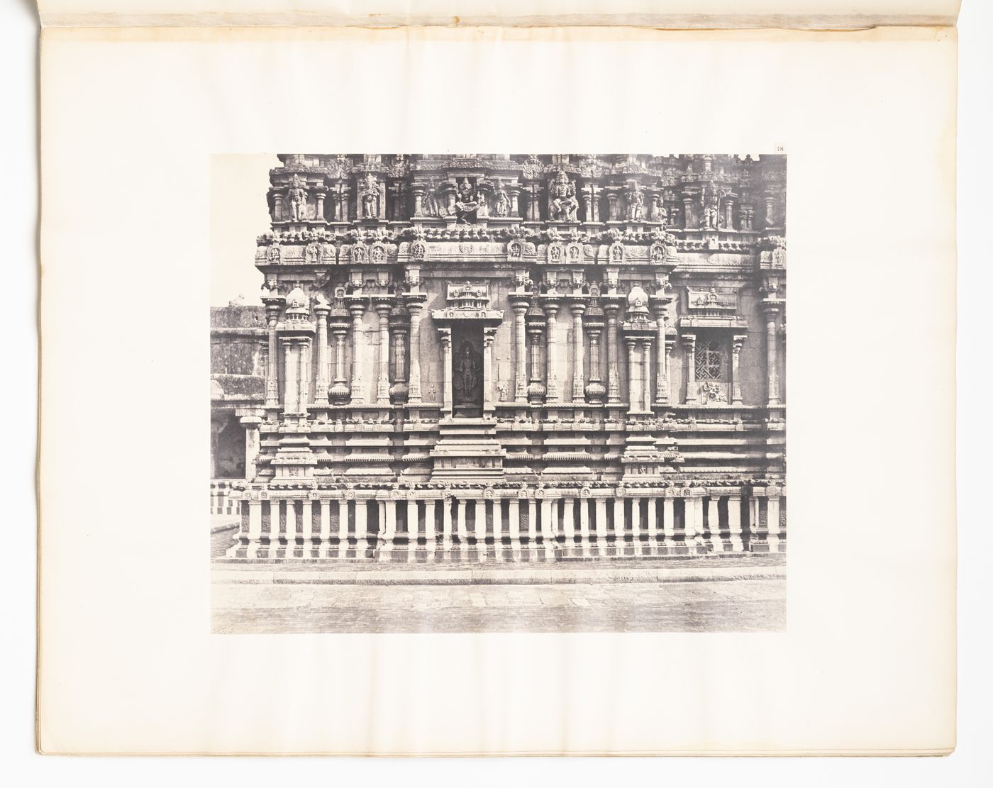 Tanjore.  Great pagoda, south façade of small chapel [Soobrumuneasawmy's chapel] from south.