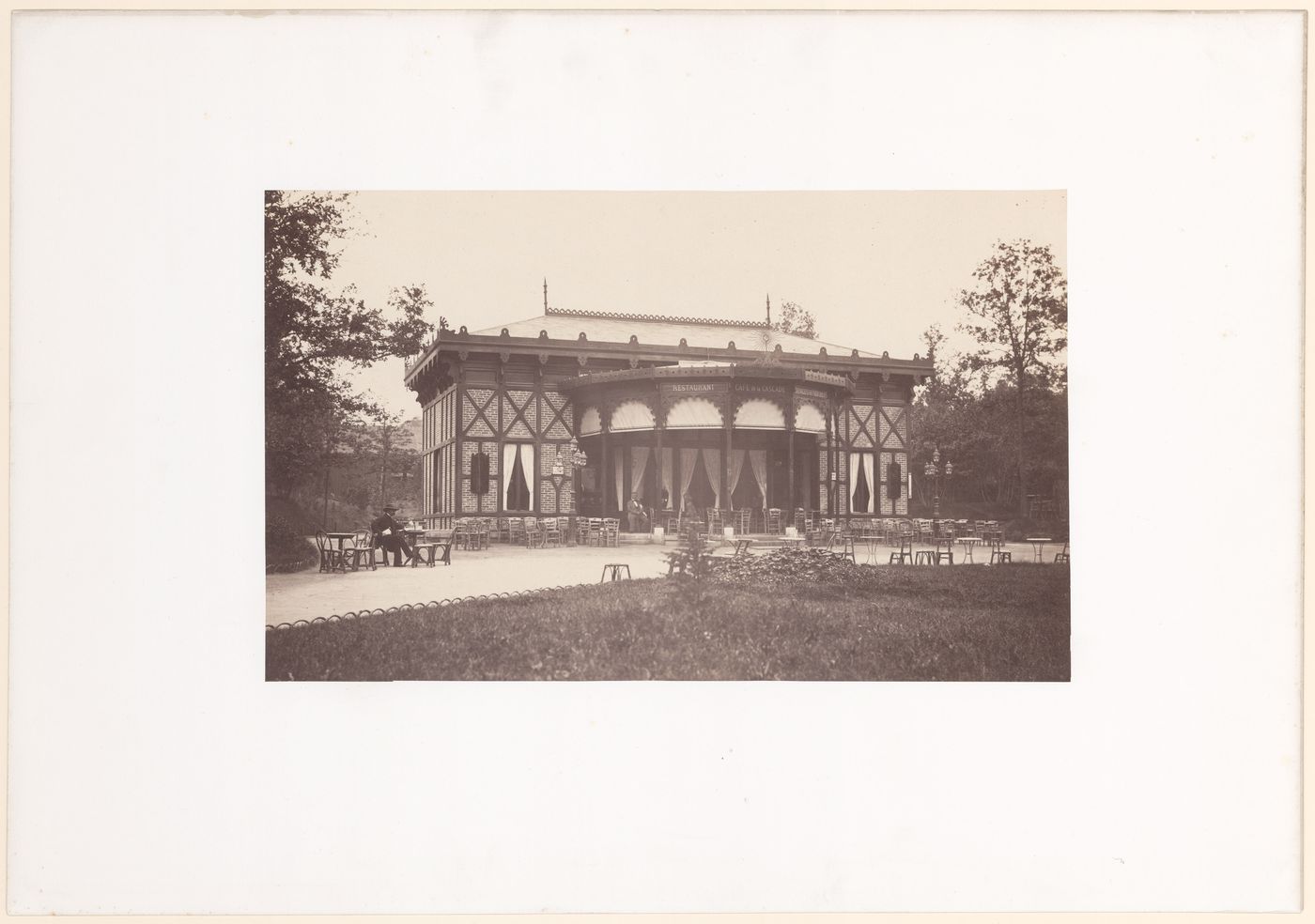Bois de Boulogne, view of l'ancien restaurant de la cascade, Paris, France