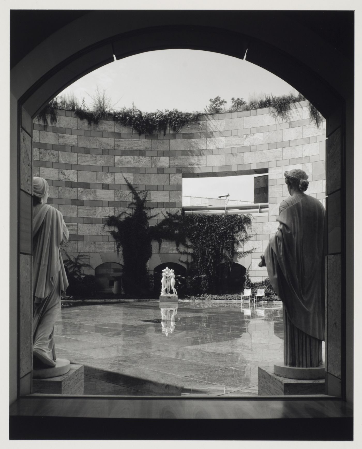 Staatsgalerie, Stuttgart, Germany: exterior view