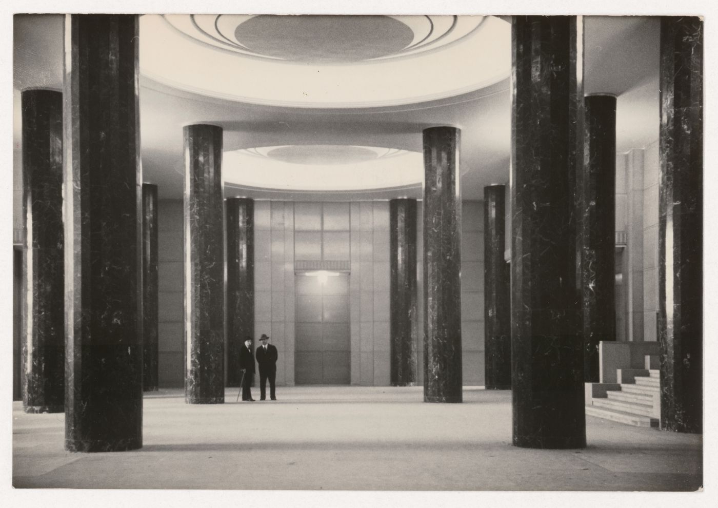 Vue du Vestibule d'honneur, pavillon principal de l'Université de Montréal, Montréal, Québec