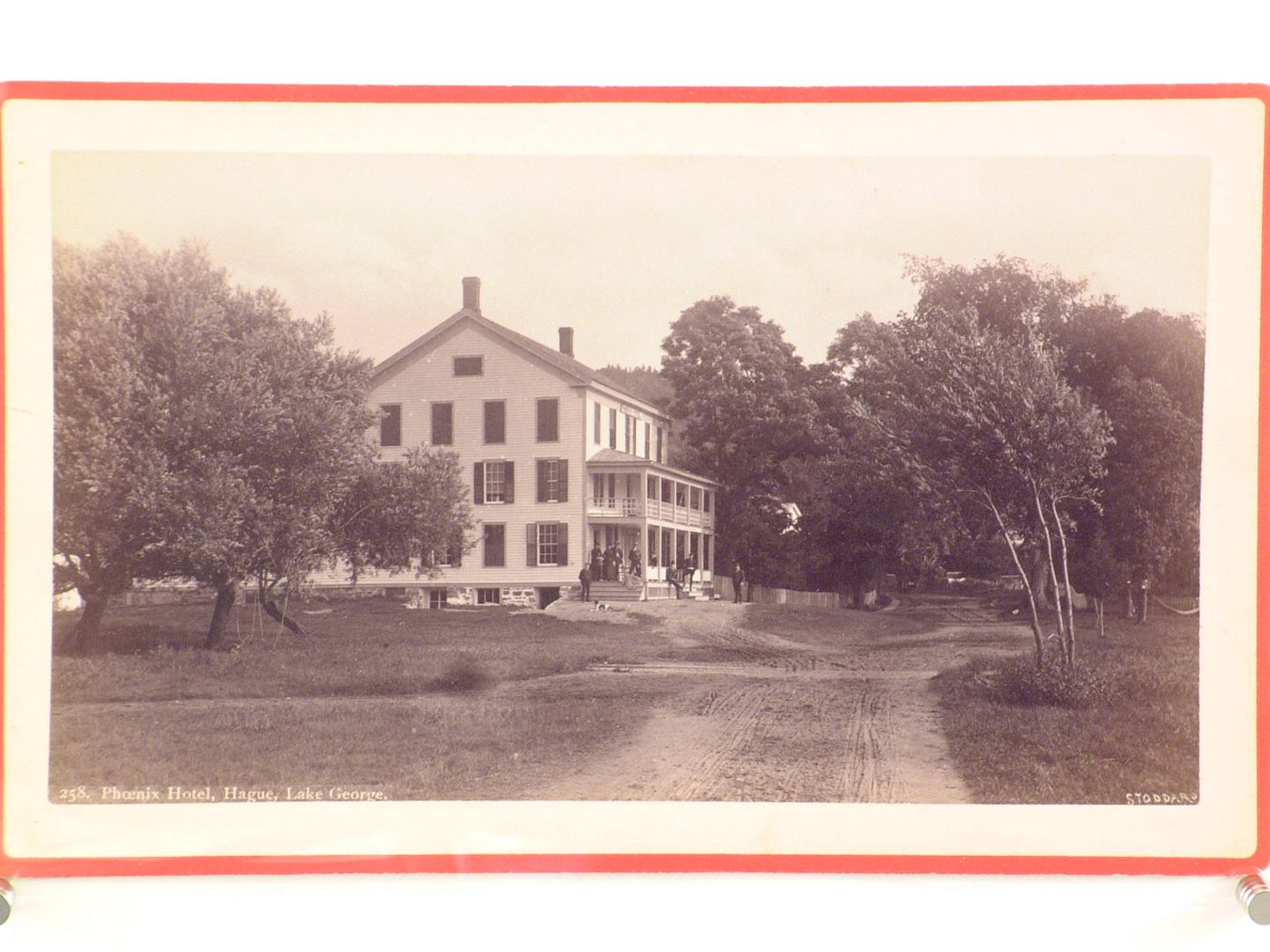 Phoenix Hotel, Hague, Lake George