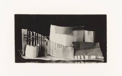 Photograph of a student model on the topic "Complex Frontal Composition Based on Nuance and Contrast Combination of Plastic and Shade and Using Elements of Rhythm" for the "Space" course at the Vkhutemas, Moscow