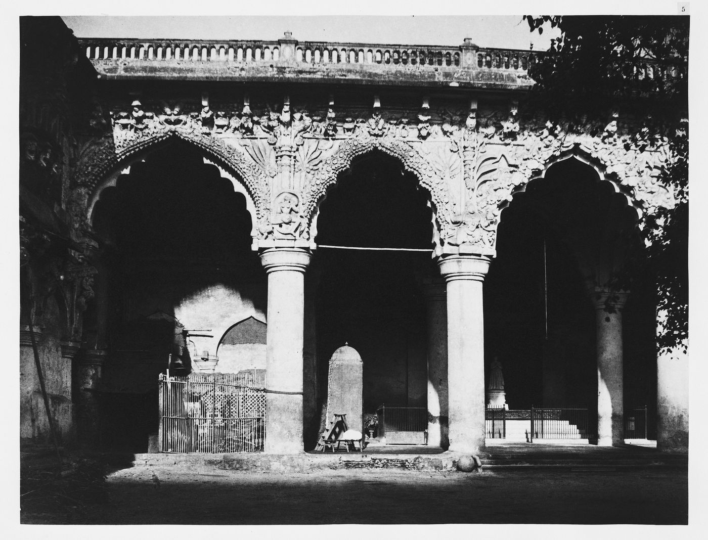 Tanjore. Palace [of the Rajah], south face of the quadrangle.