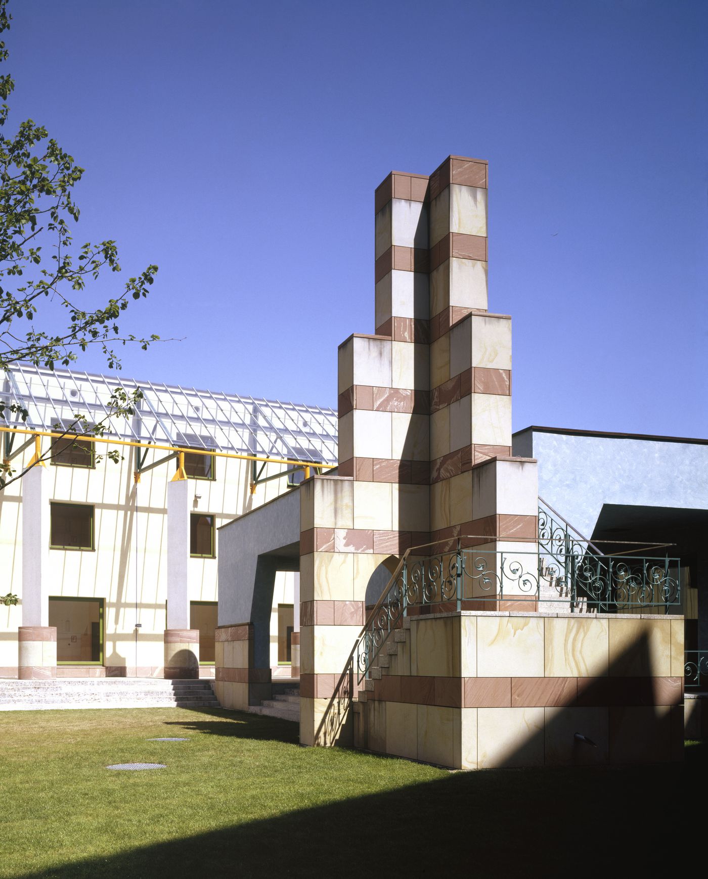 Wissenschaftszentrum, Berlin, Germany: exterior view