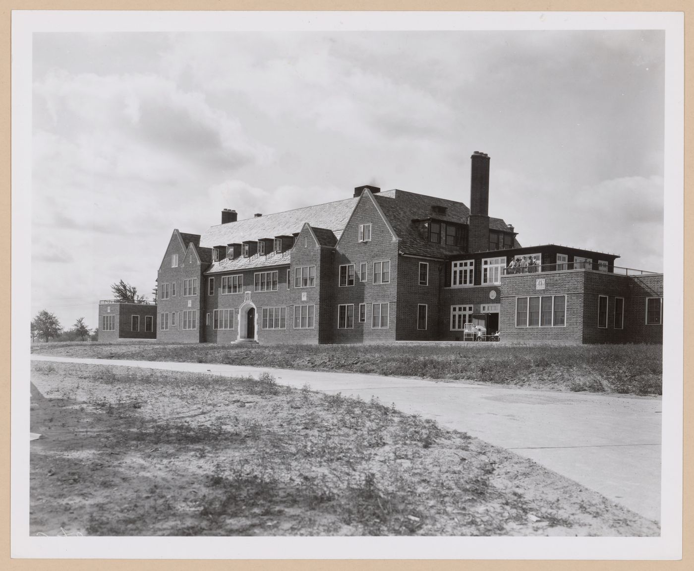 View of the principal façade of the Children's Hospital, Farmington, Michigan