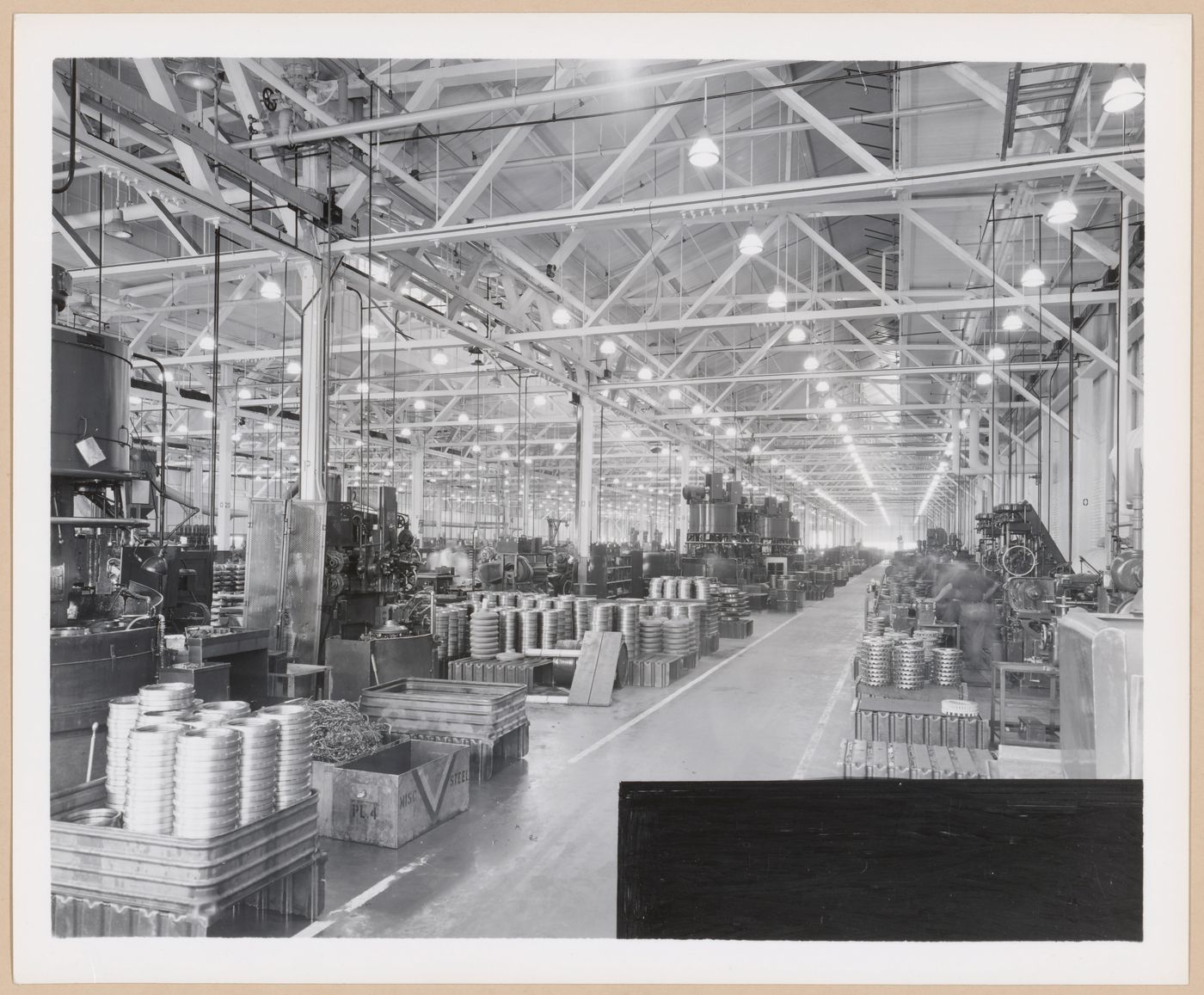 Interior view of the addition to the East Manufacturing Building, Wright Aeronautical Corporation Airplane Engine Plant, Paterson, New Jersey