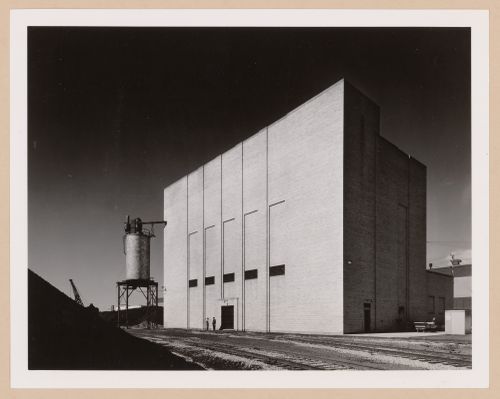 View of the principal and lateral façades of the Boiler House, General Motors Corporation Chevrolet division Automobile Assembly Plant, Saginaw, Michigan
